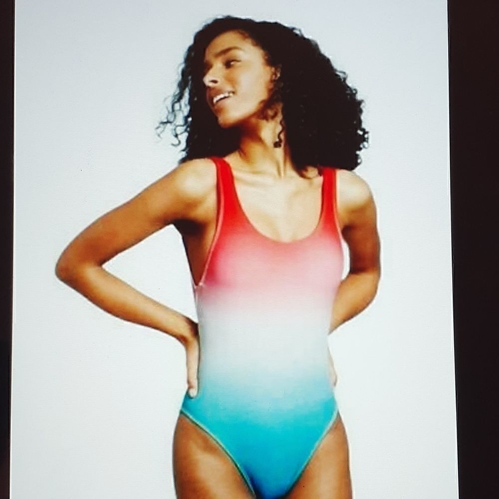 New Xhilaration Open Back Swimsuit‎